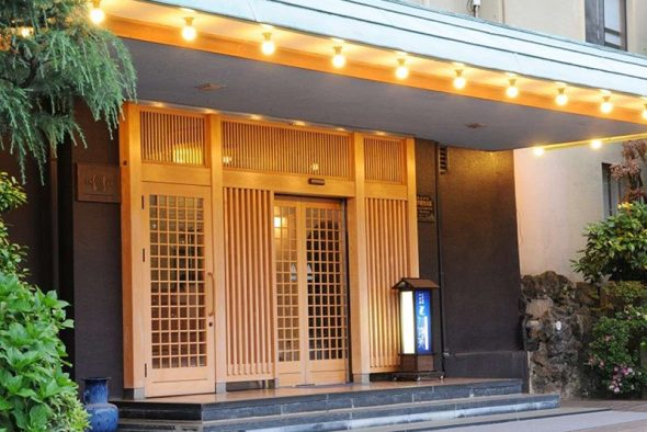 関東最古の温泉地で！四季折々の静かな時間を贅沢に過ごせる旅館…